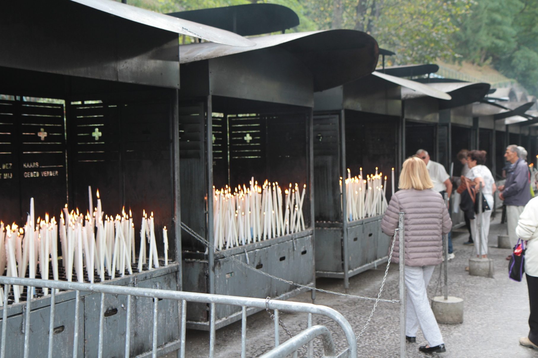 Sanctuaires%20de%20Lourdes%2C%20Lourdes%20-%2005.JPG