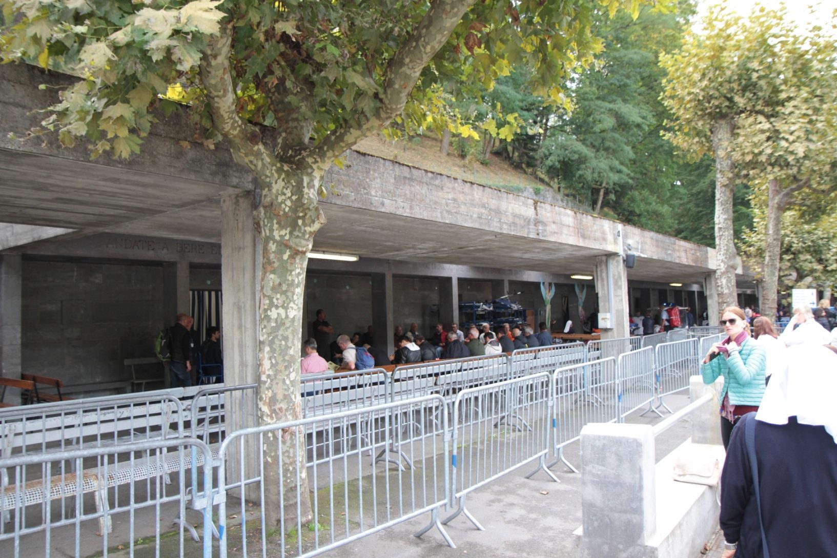 Sanctuaires%20de%20Lourdes%2C%20Lourdes%20-%2006.JPG