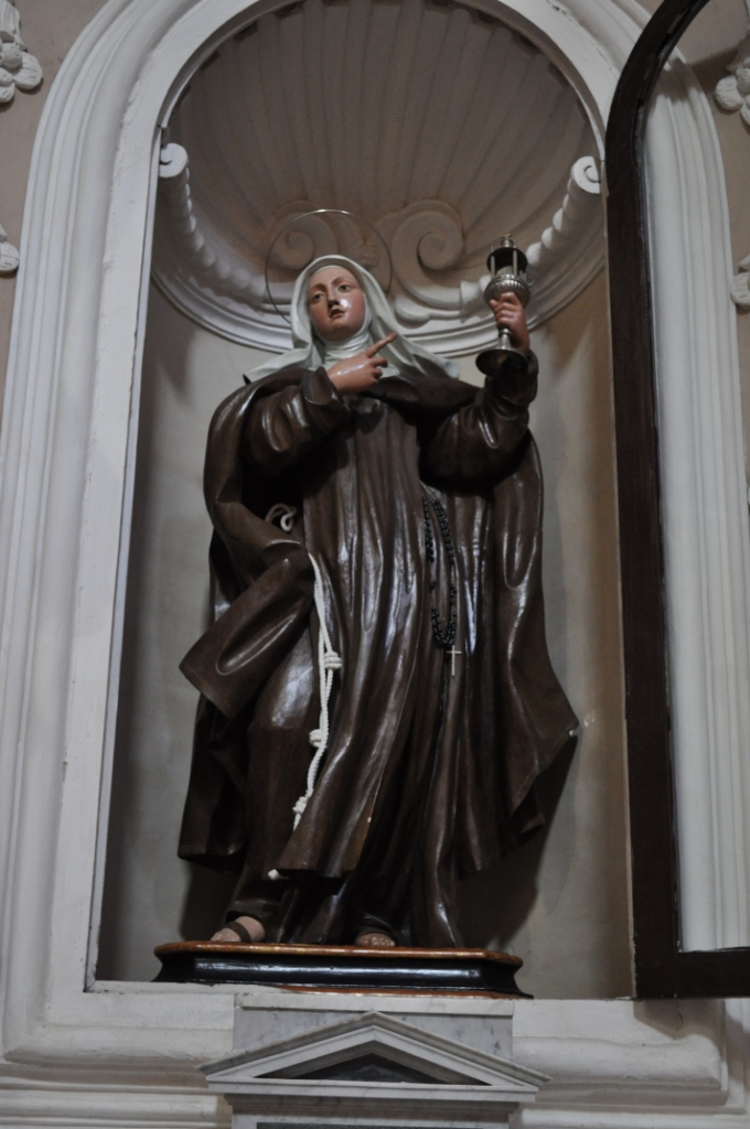 S.%20Chiara%2C%20S.%20Maria%20della%20Sanit%C3%A0%27s%20Church%2C%20Serino%2C%20Italy.jpg
