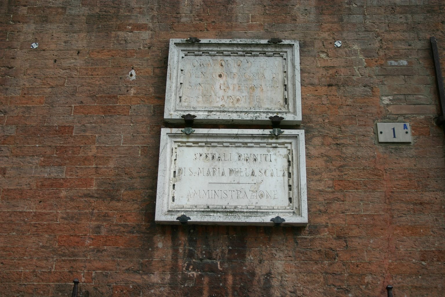 Santa%20Maria%20della%20Scala%2C%20Siena%2C%20Italy%20-%2016.JPG