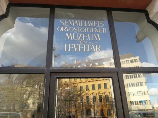 Semmelweis%20medical%20history%20museum%20%2852%29.jpg