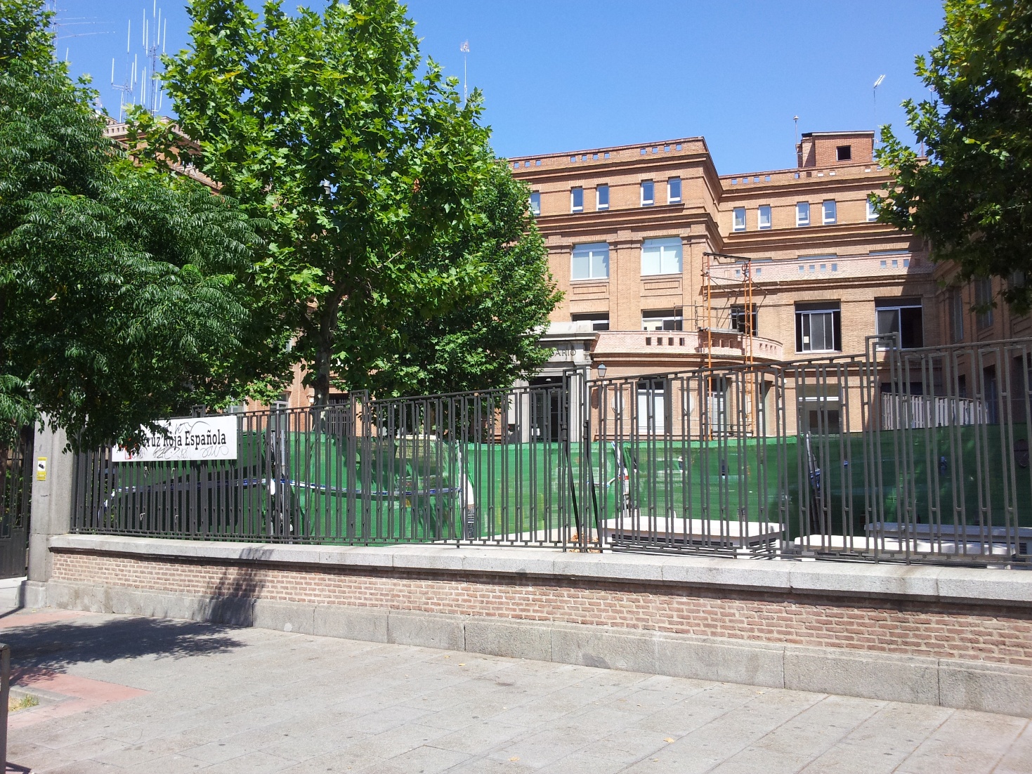 Spanish%20Red%20Cross%20%20headquarters%2C%20Madrid%20-%2002.jpg