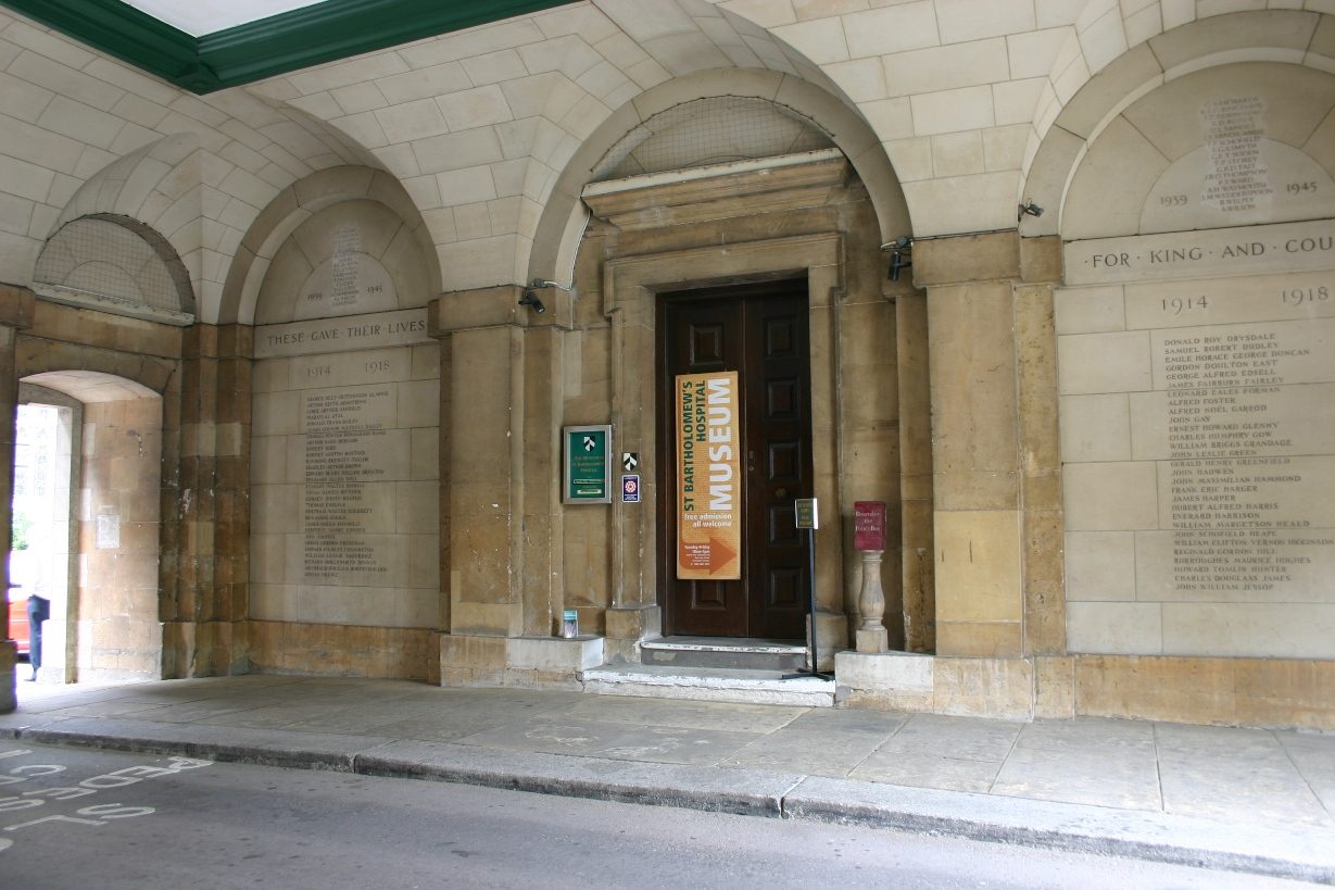 Museum, St Bartholomew's Hospital, London - 01.JPG