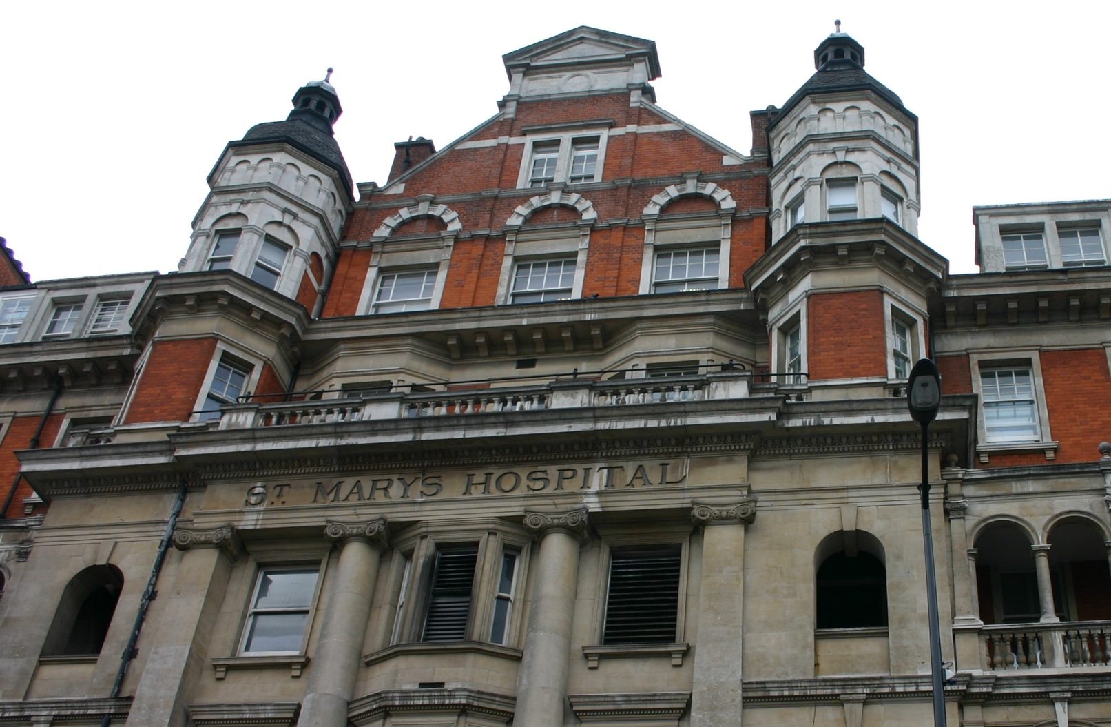 St Mary's Hospital, London - 02.JPG