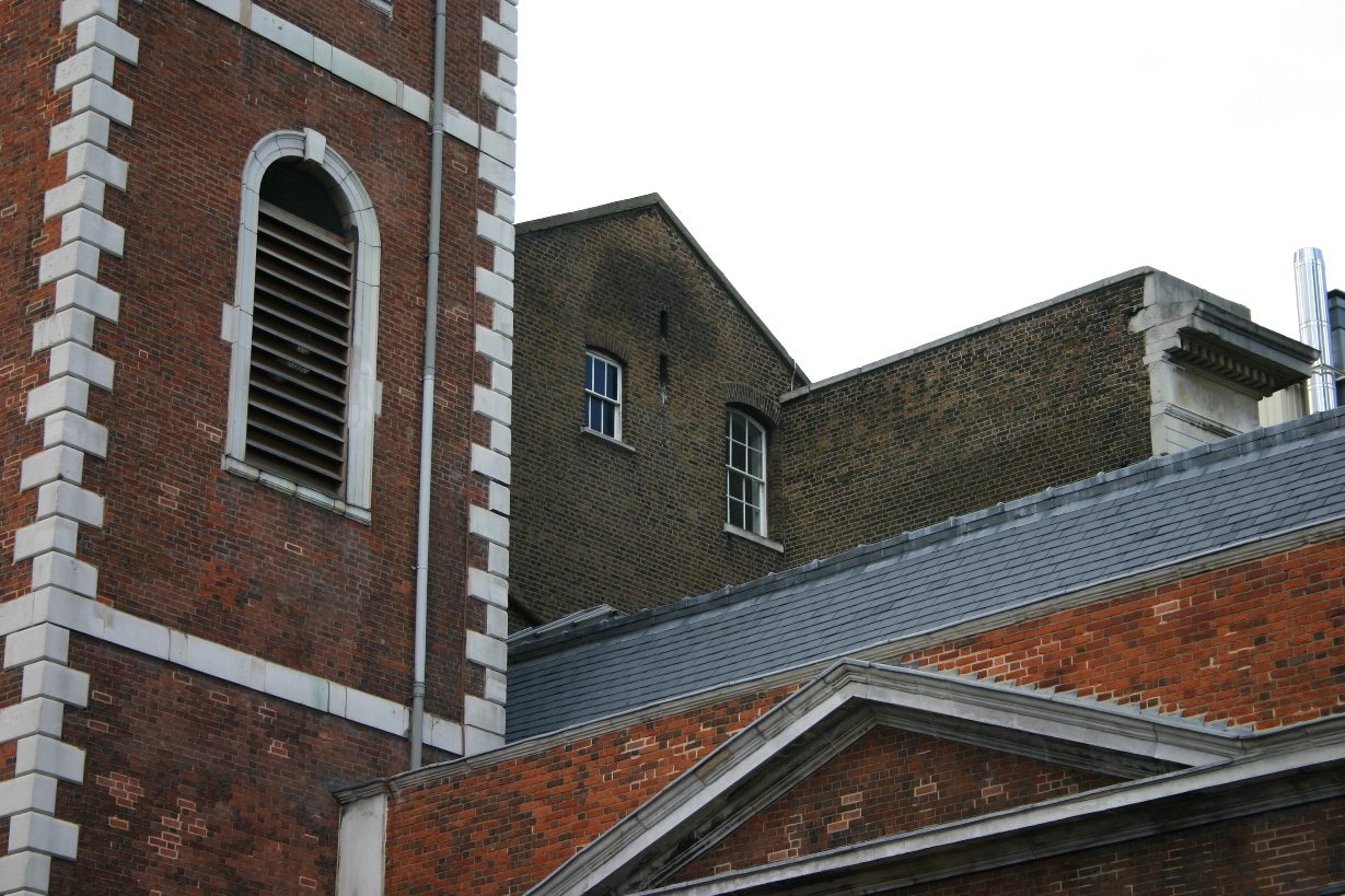 St%20Thomas%20s%20Church%2C%20London%20-%2005%2C%20by%20Luca%20Borghi.JPG