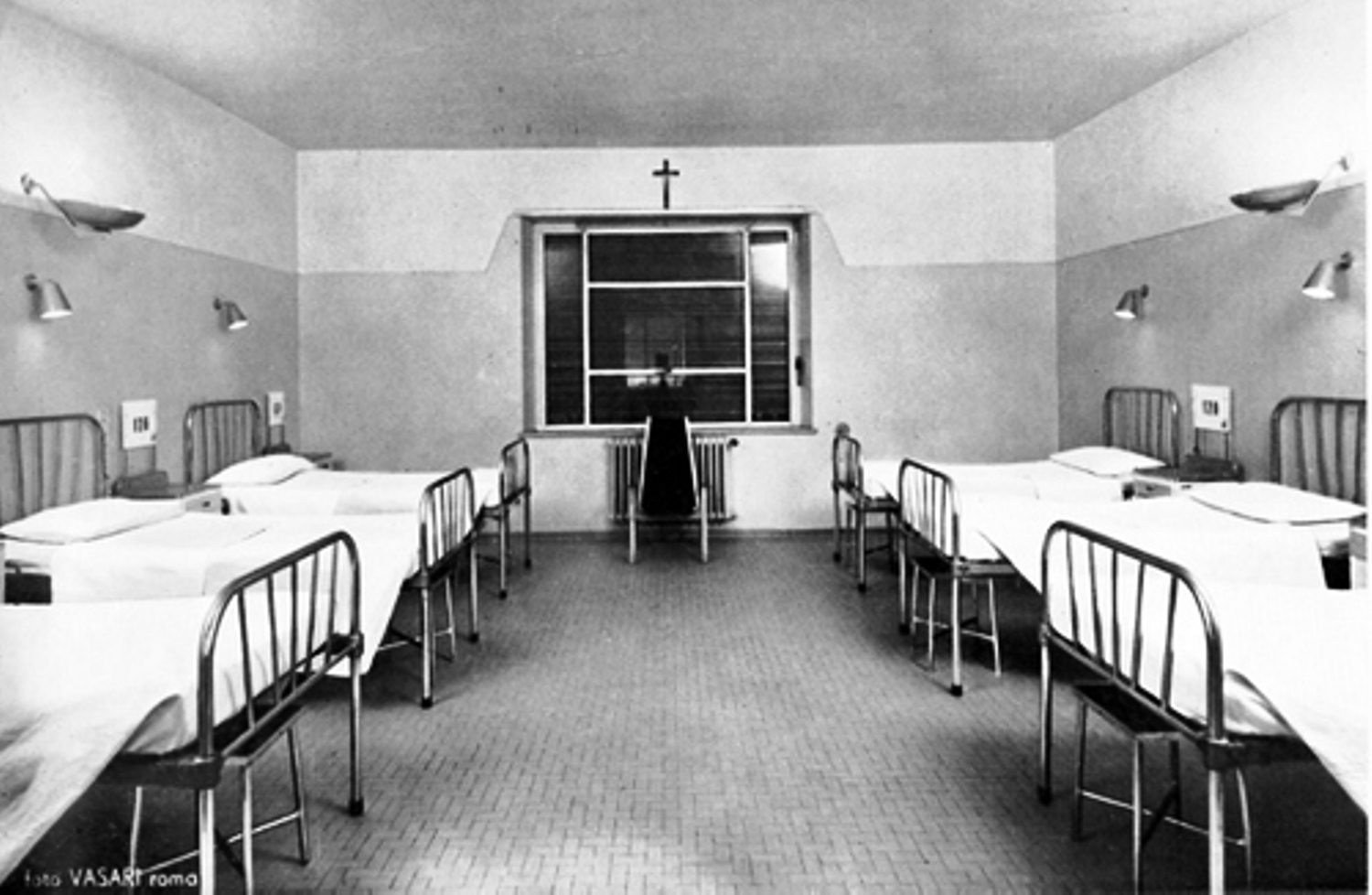 Surgical%20Clinic%20Pietro%20Valdoni%2CRome%20%284%29.jpg