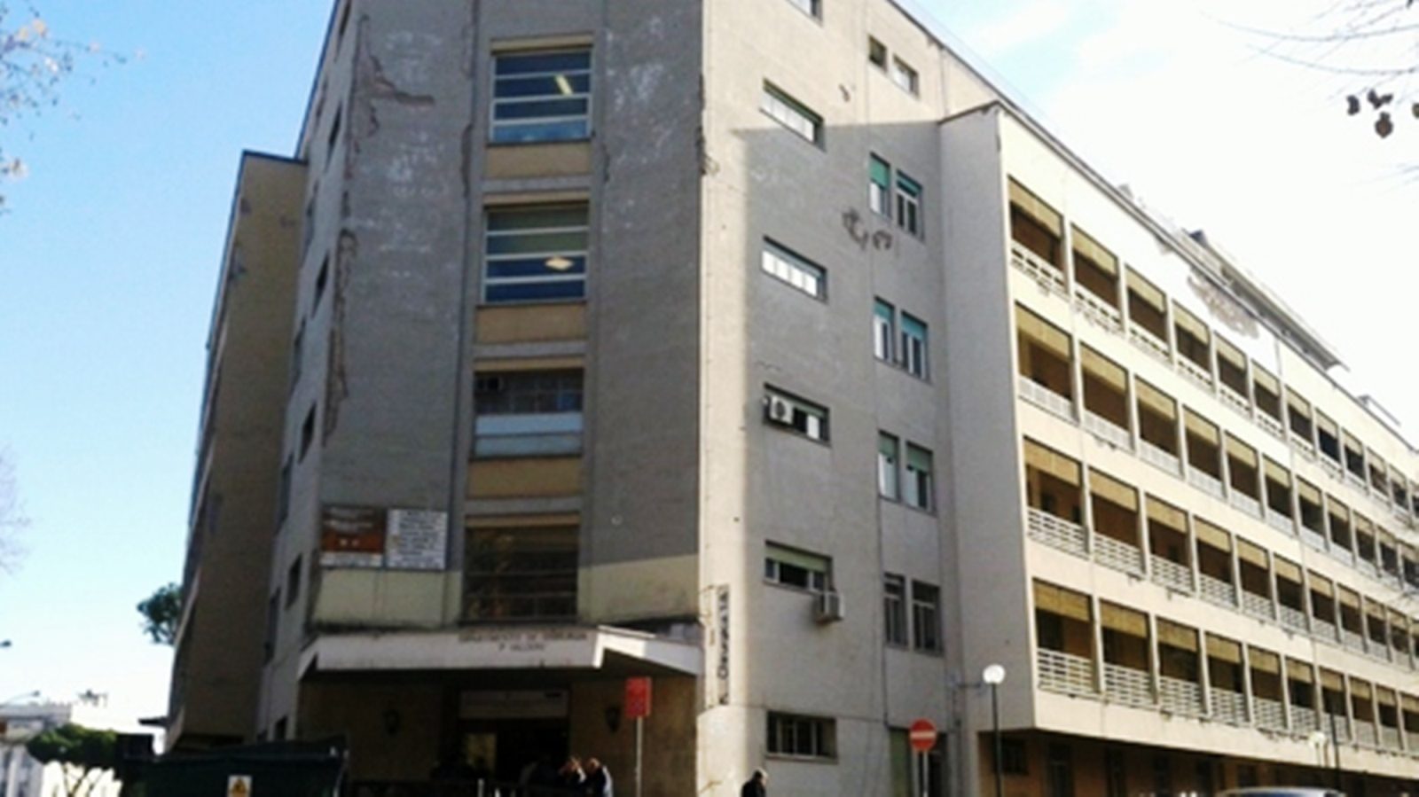 Surgical%20Clinic%20Pietro%20Valdoni%2CRome%20%289%29.jpg
