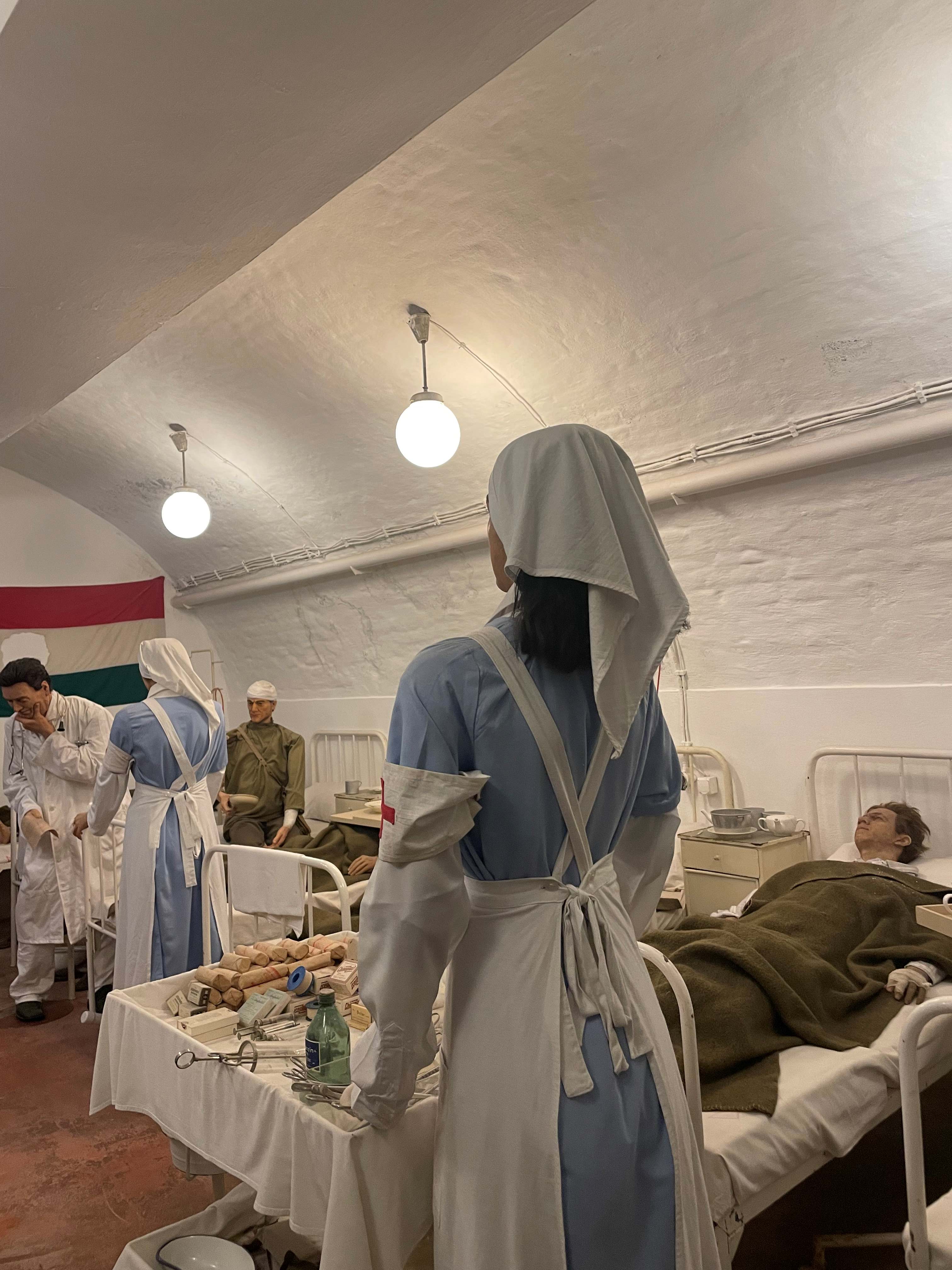 Hospital in the Rock Museum, Budapest, by Maria Sofia Caracò - 03b.jpg