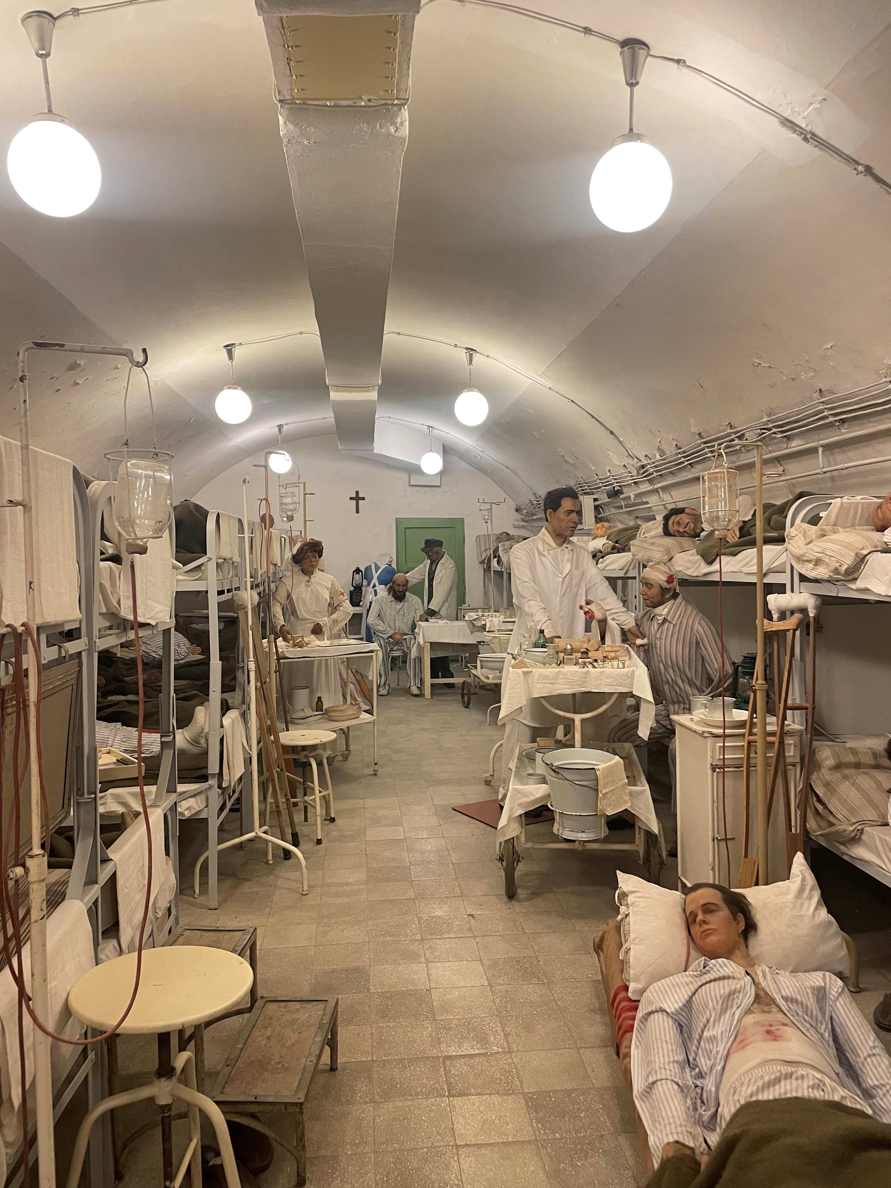 Hospital in the Rock Museum, Budapest, by Maria Sofia Caracò - 04b.jpg