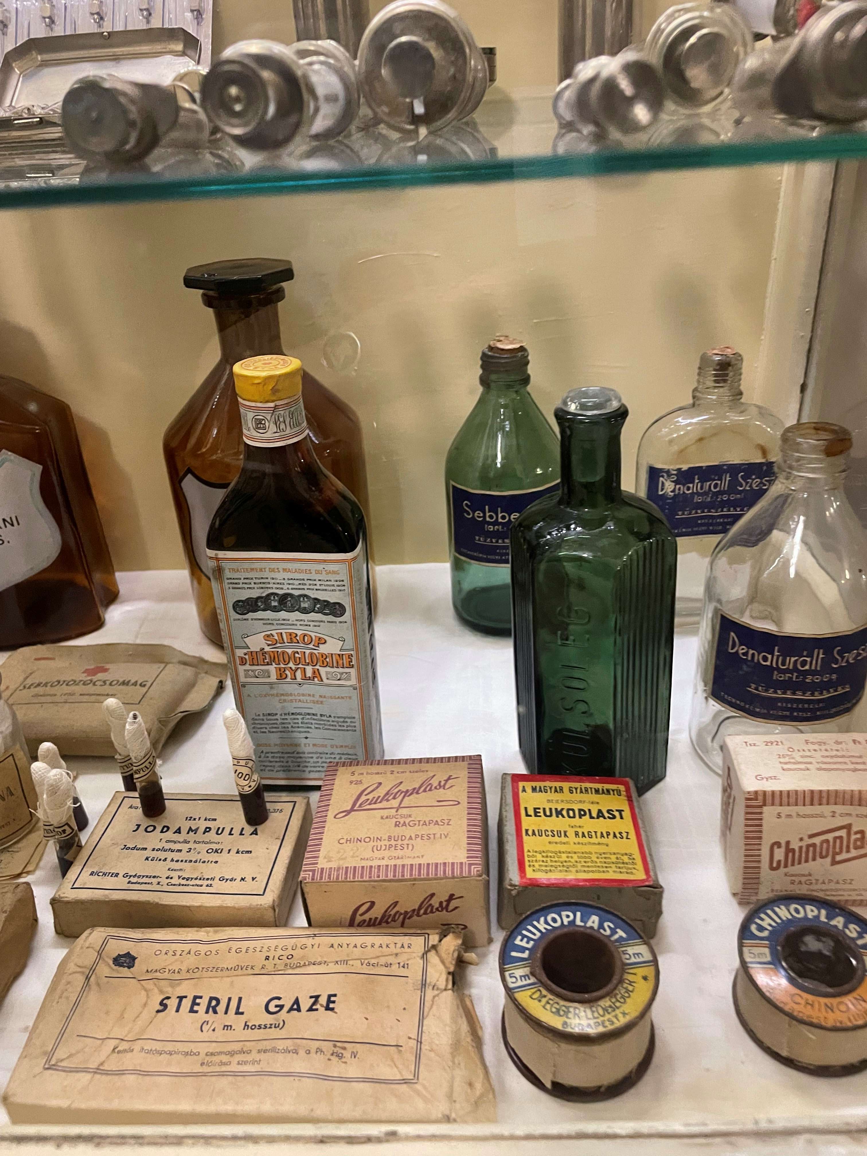Hospital in the Rock Museum, Budapest, by Maria Sofia Caracò - 08b.jpg