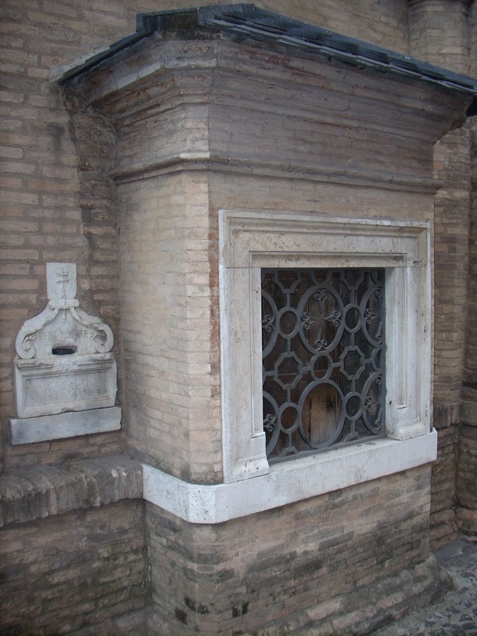 Santo Spirito in Saxia, Rome - 5.jpg
