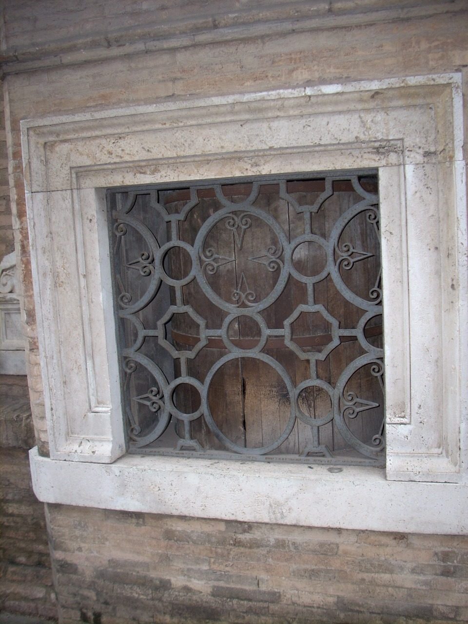 Santo Spirito in Saxia, Rome - 7.jpg