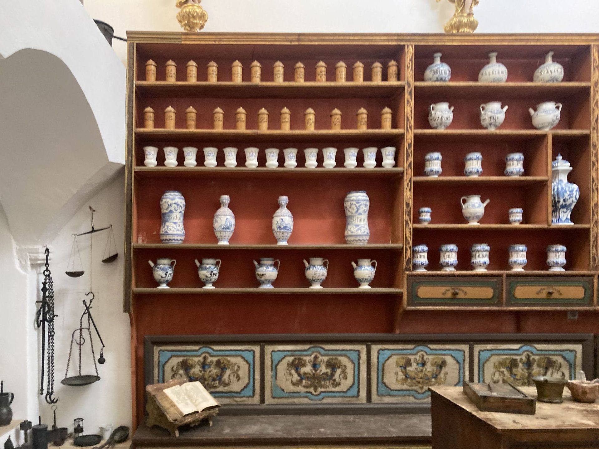 pharmacy-lh2.jpg