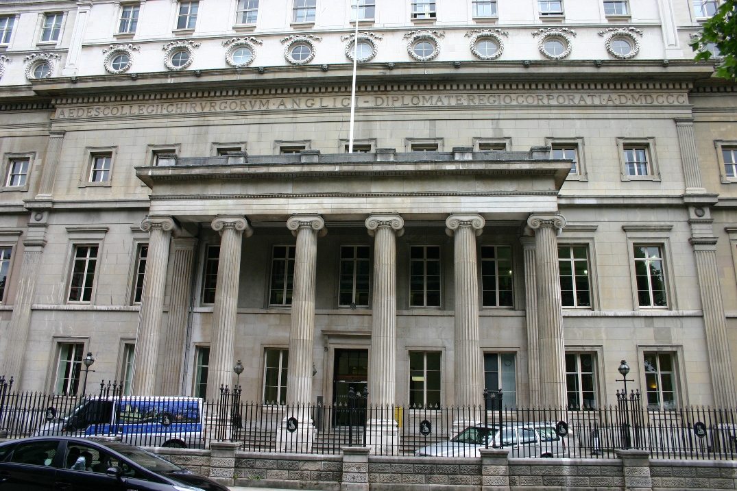 Royal College of Surgeons, London - 02.JPG